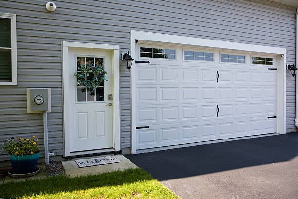 24/7 Emergency Garage Door Panel Replacement experts in Queensland, MD